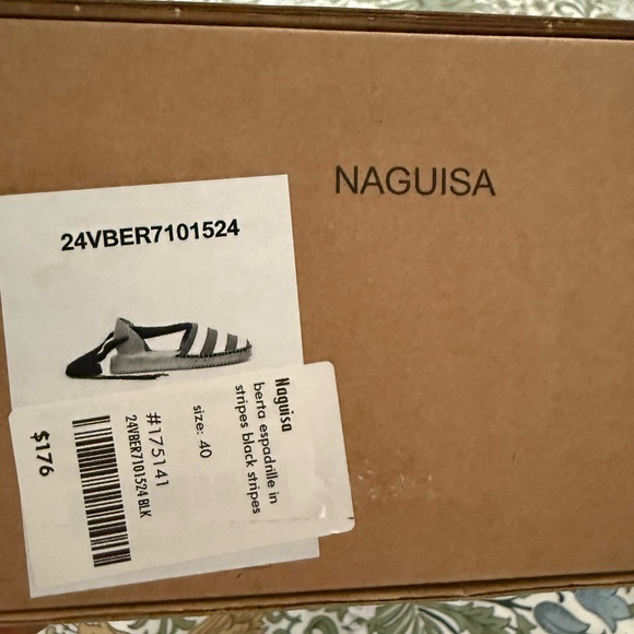 NAGUISA SZ 40 Black and White Striped Espadrille Flats with ankle ties - Picture 7 of 7